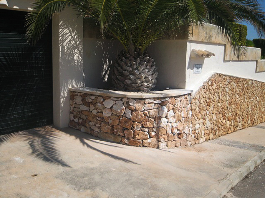 Garden stone walls menorca