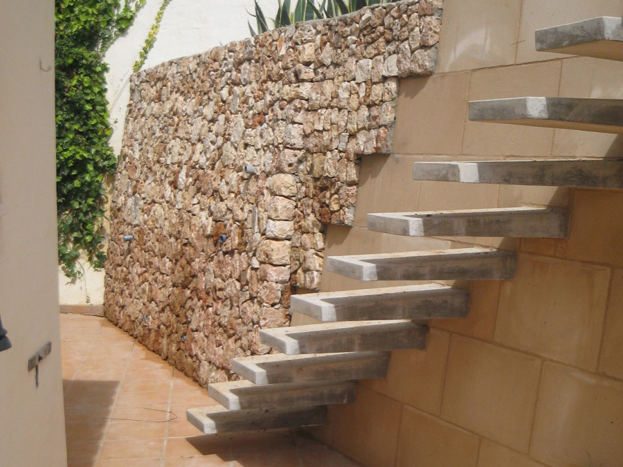 Garden stone walls menorca